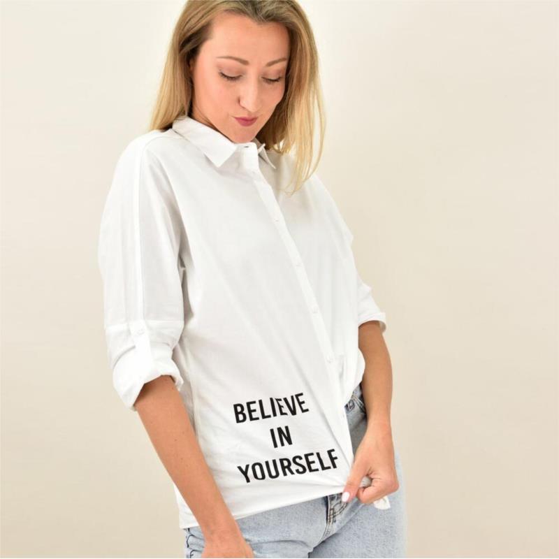 Γυναικείο πουκάμισο με στάμπα "Believe in yourself"