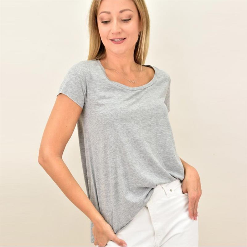 Γυναικεία μπλούζα με στρογγυλή λαιμόκομψη