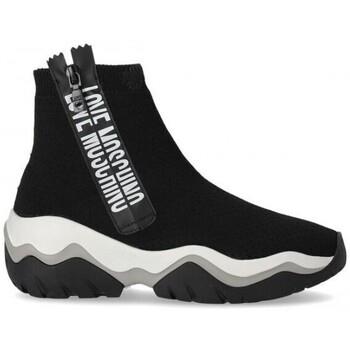 Sneakers Love Moschino -