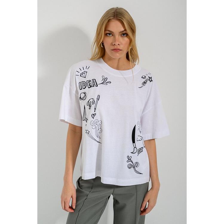Oversized t-shirt με τύπωμα (WHITE)