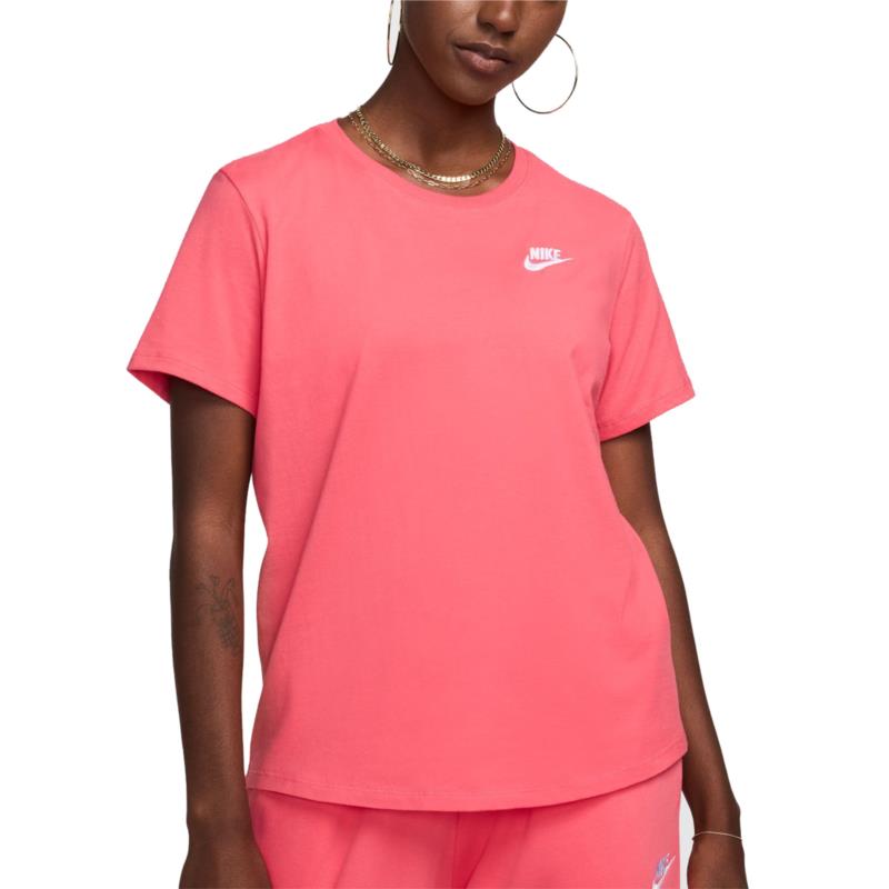 Nike Sportswear Club Essentials Women's T-Shirt